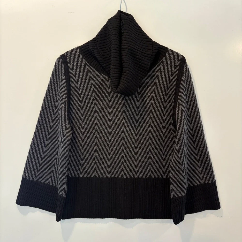 Saks Fifth Avenue‎ Womens Super Fine Merino Wool Cowl Neck Sweater Size Small
